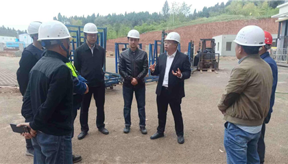 石鎮(zhèn)槐、陳箐帶隊暗訪督導重大項目建設和安全生產工作